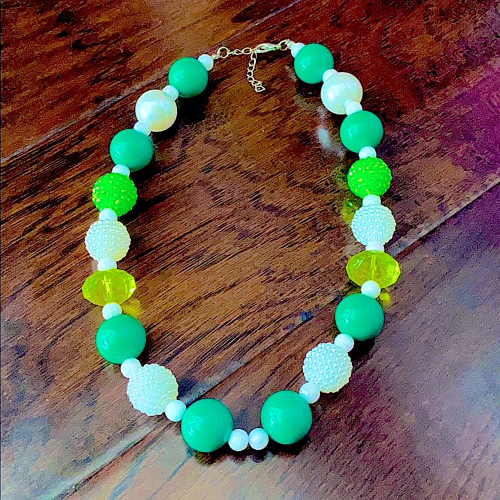 ☘️ Chunky Bubblegum Necklace ☘️